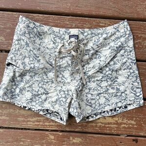 Patagonia Black and White Floral Women’s Shorts